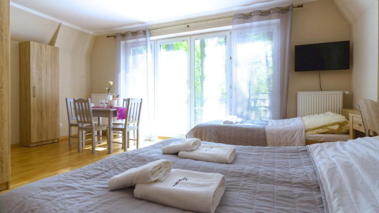 Lc Pokoje & Apartamenty Pobierowo Buitenkant foto