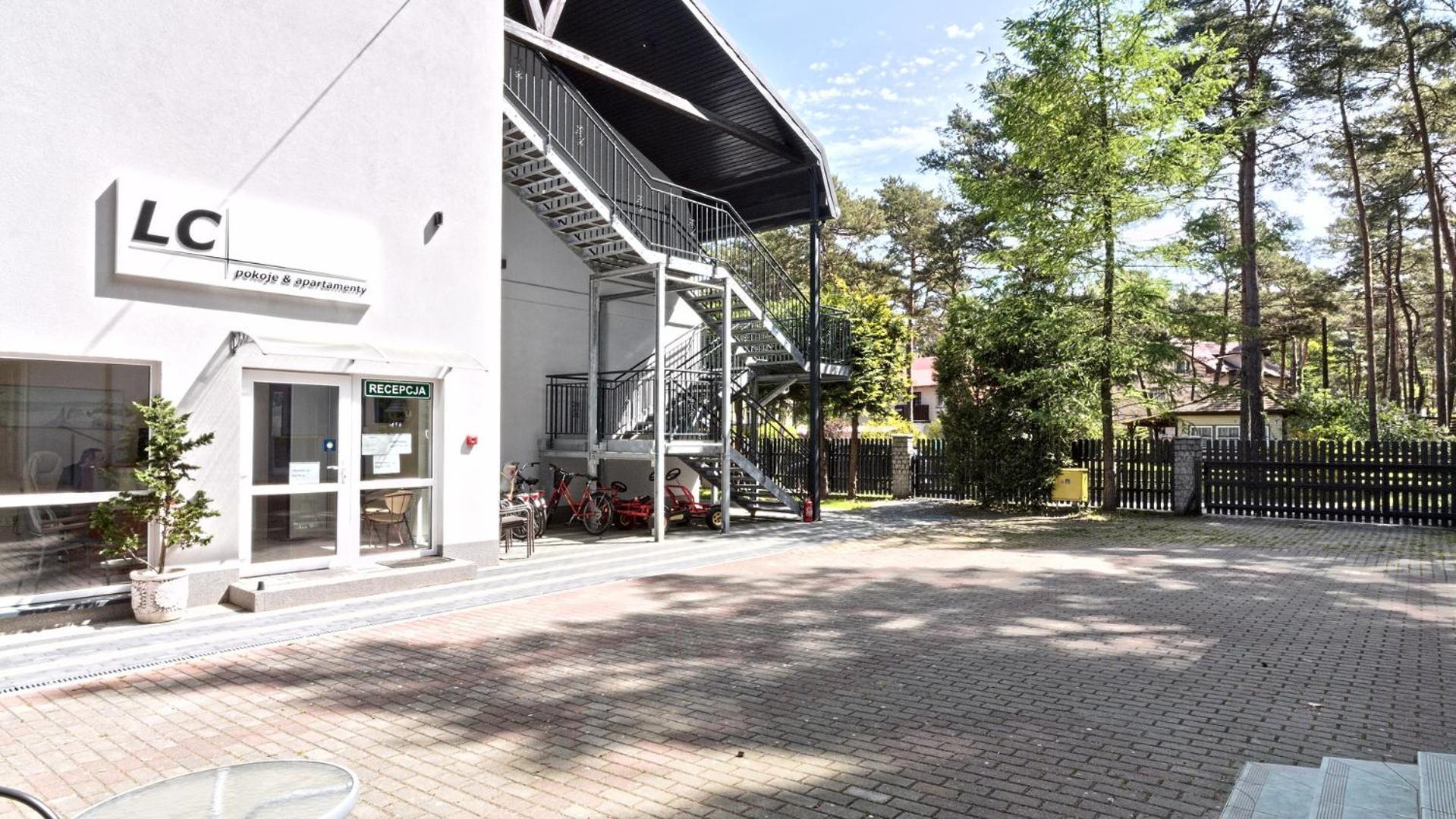 Lc Pokoje & Apartamenty Pobierowo Buitenkant foto