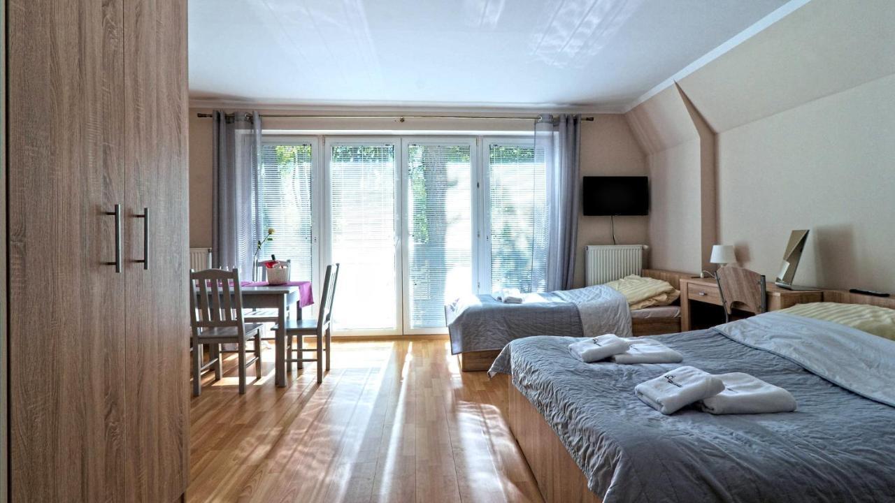 Lc Pokoje & Apartamenty Pobierowo Buitenkant foto