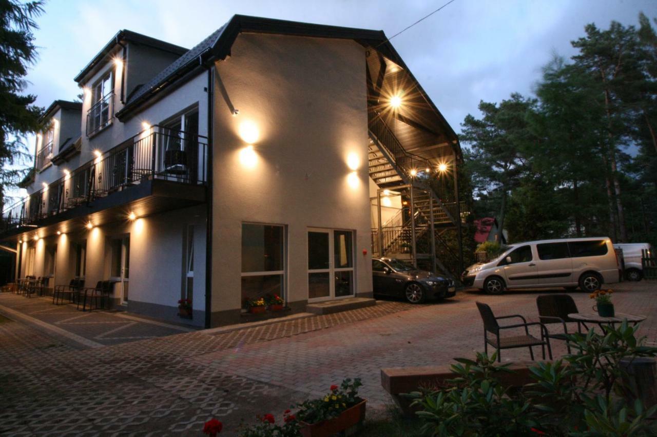 Lc Pokoje & Apartamenty Pobierowo Buitenkant foto